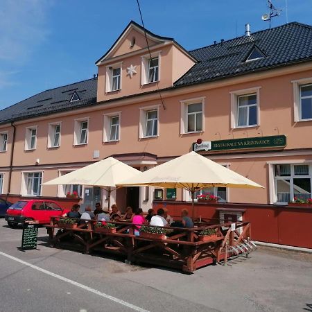 Penzion A Restaurace Na Krizovatce Polevsko Exterior foto